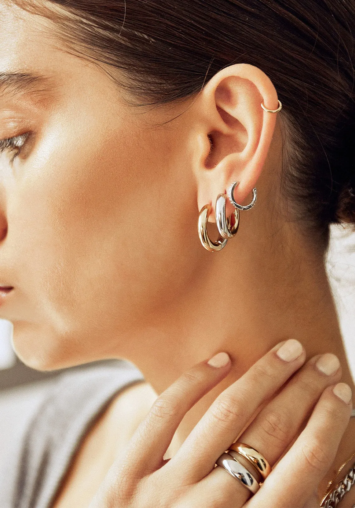 ALEESHA TWO TONE EARRINGS