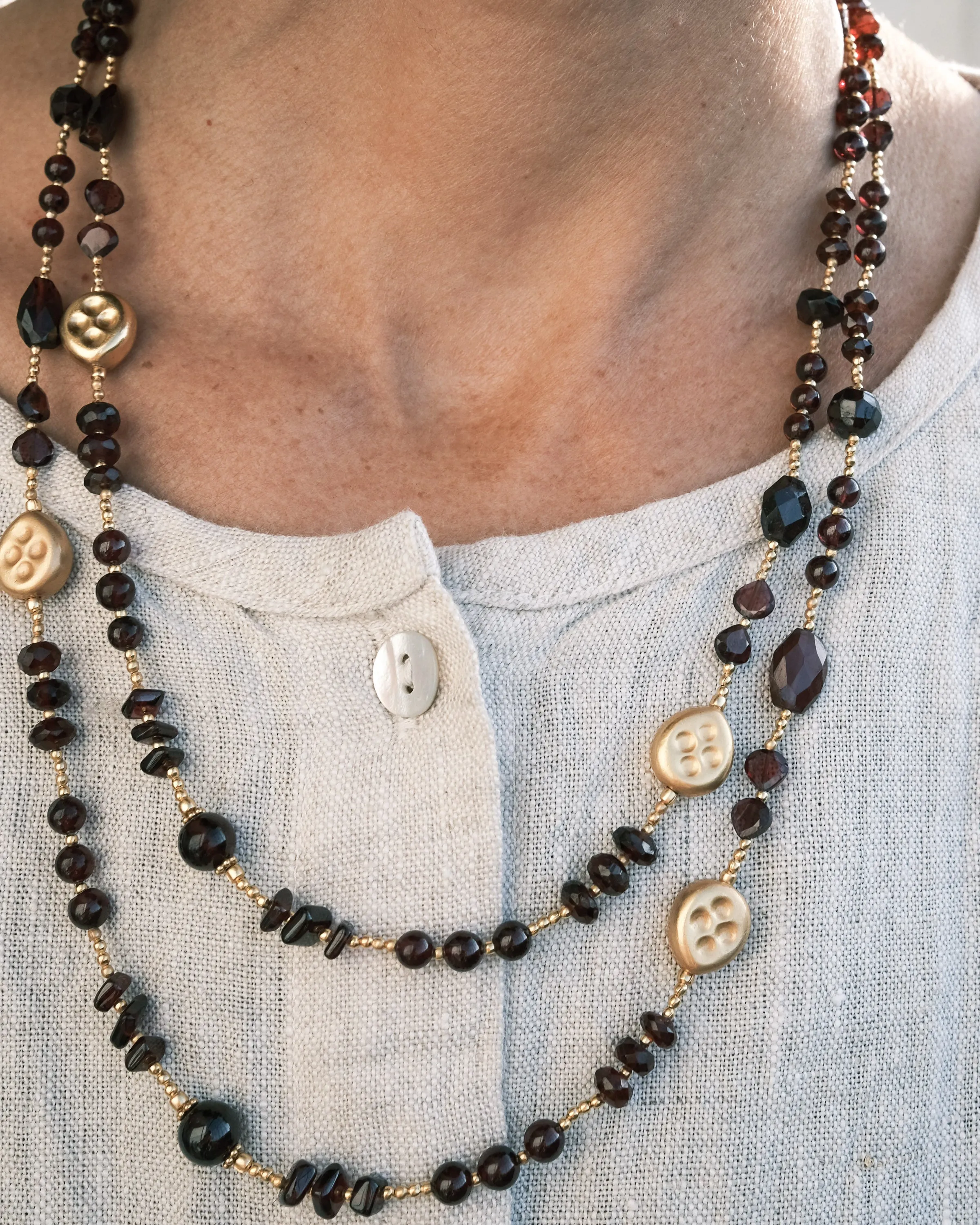 Jewellery - Necklace - Gold Plate & Garnet