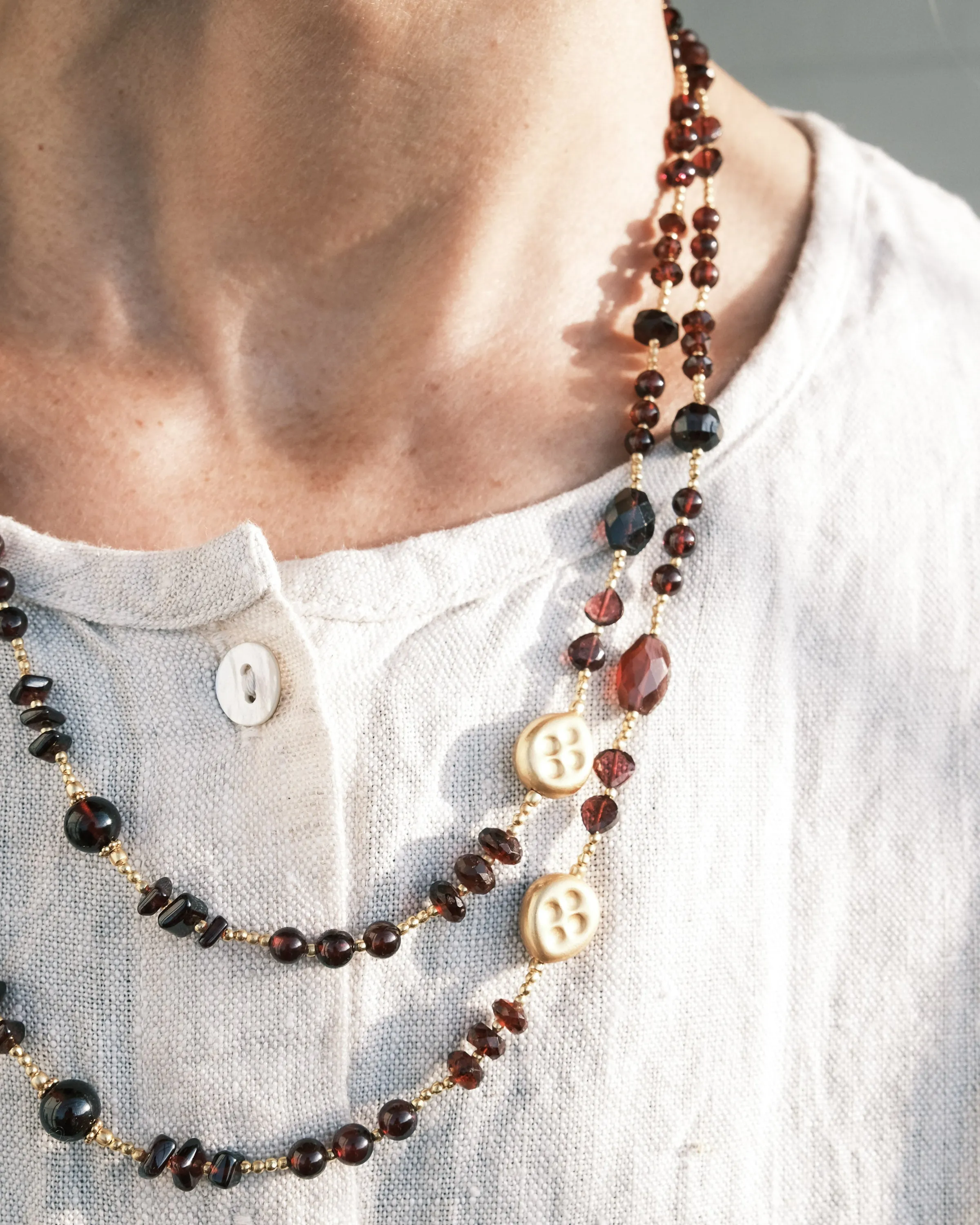 Jewellery - Necklace - Gold Plate & Garnet