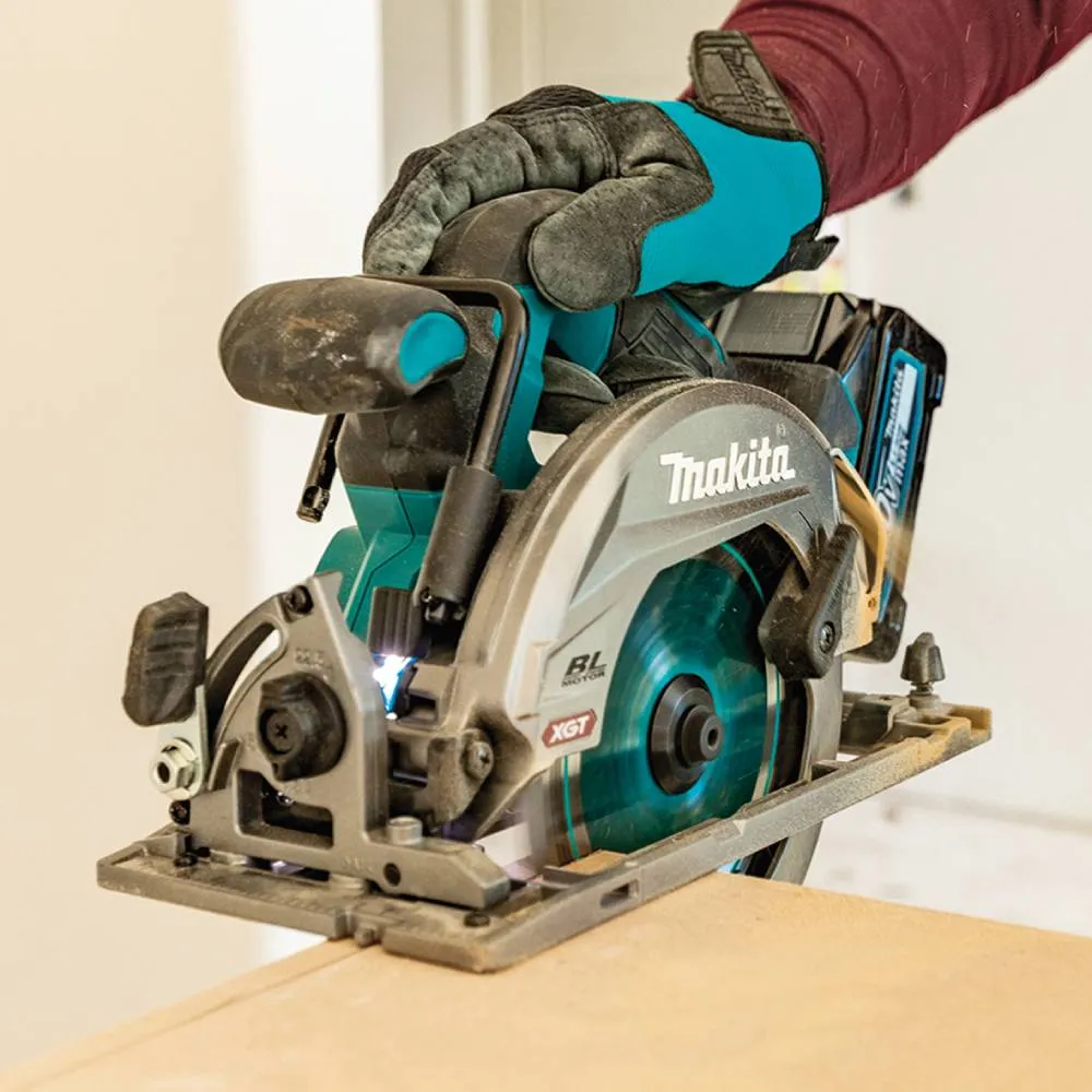 Makita HS012GM101 40V Max 4.0Ah 165mm (6-1/2") XGT Cordless Brushless Circular Saw Kit
