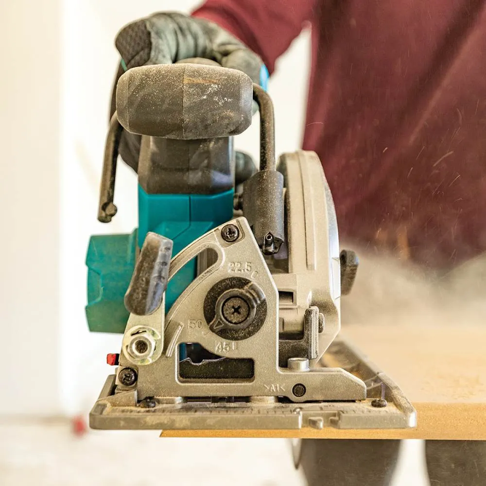 Makita HS012GM101 40V Max 4.0Ah 165mm (6-1/2") XGT Cordless Brushless Circular Saw Kit