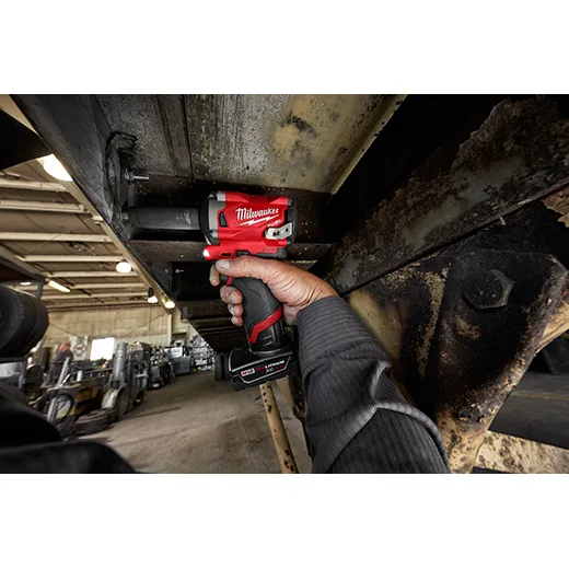 Milwaukee 2555-22 M12 Fuel 1/2" Stubby Impact Wrench Kit