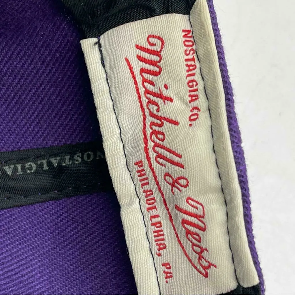 MITCHELL & NESS Los Angeles Lakers NBA Snapback Hat Purple Yellow