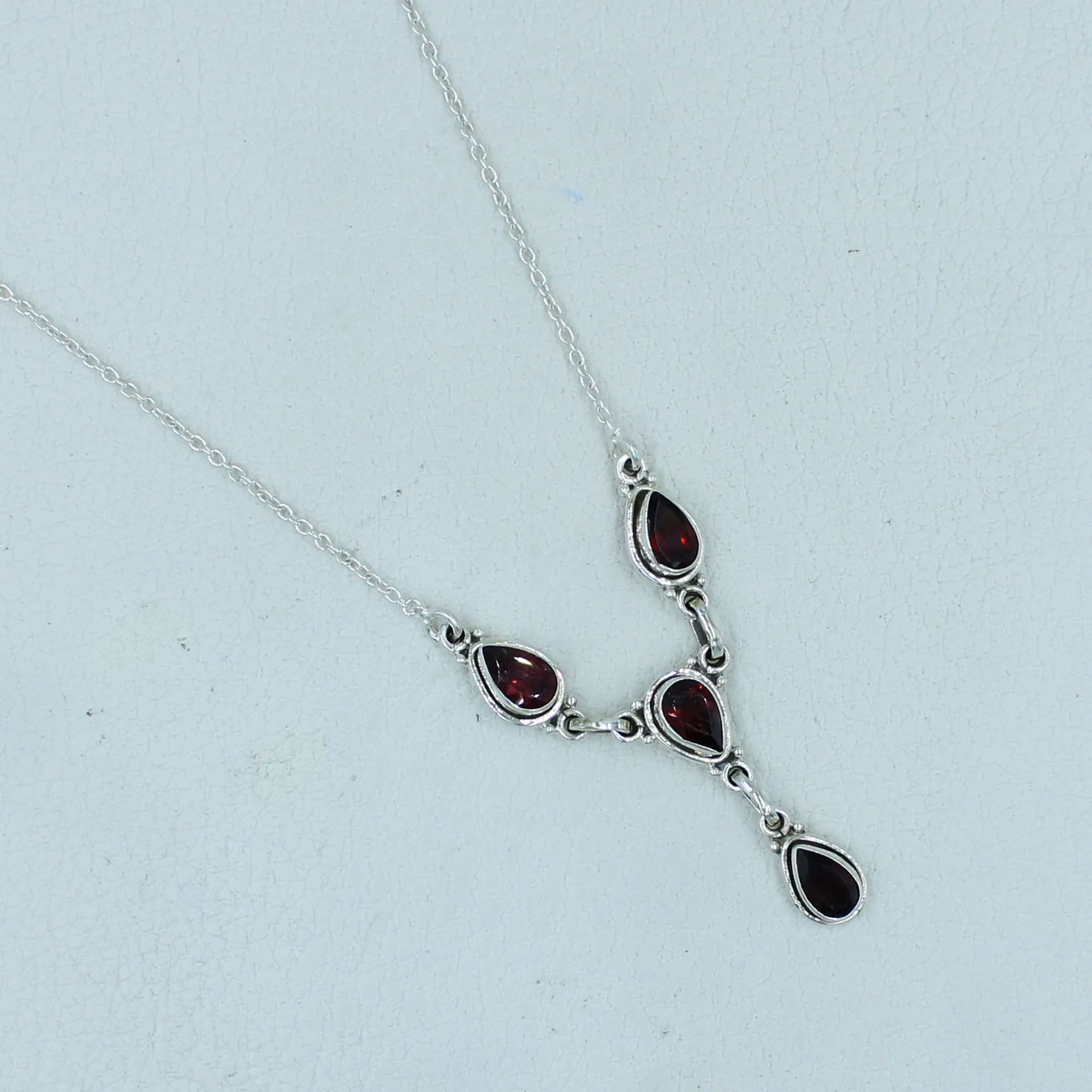 Natural Garnet Delightful Jewelry Necklace in Sterling Silver