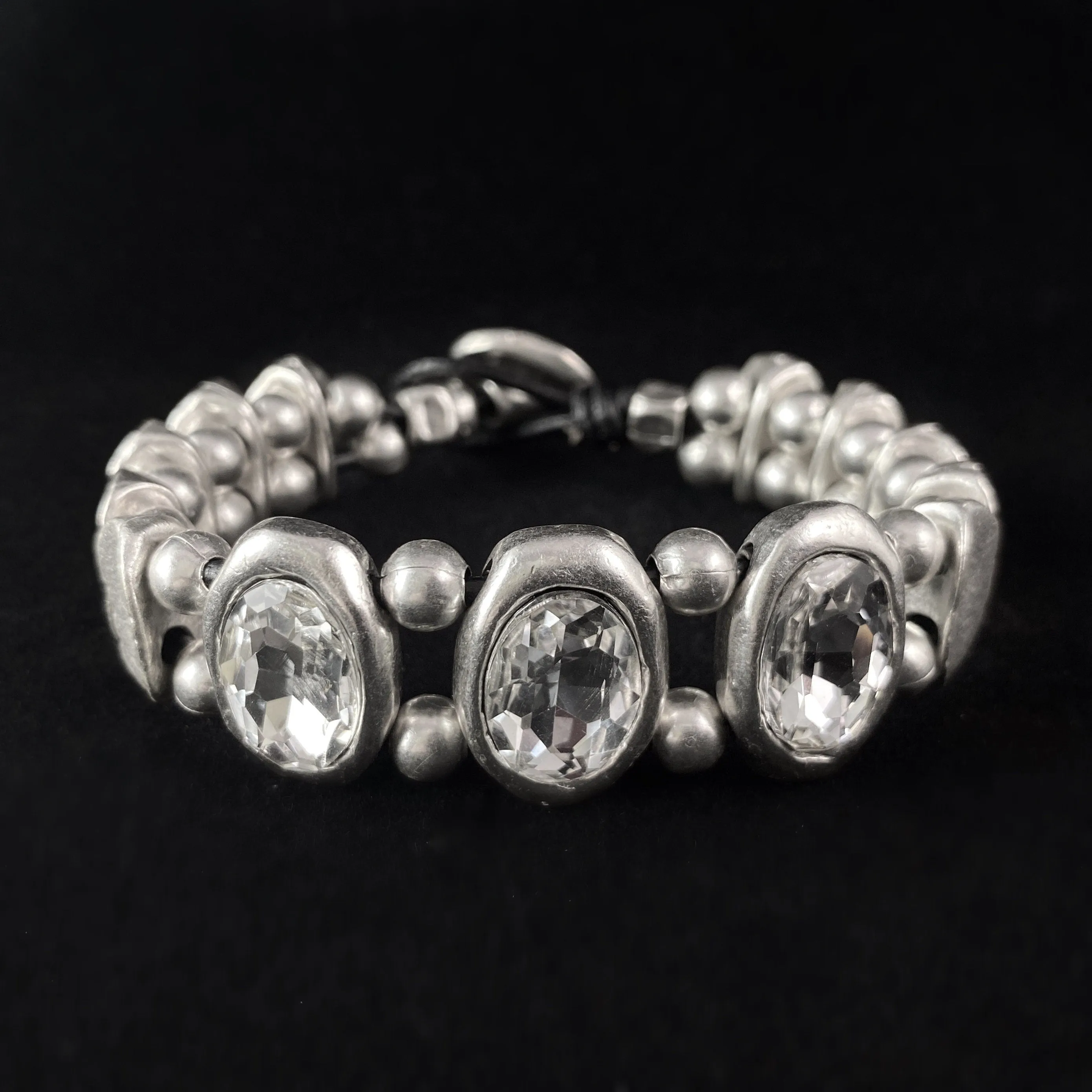Oval Crystal Bracelet with Silver Abstract Beads and Leather Closure, Handmade, Nickel Free-Noir