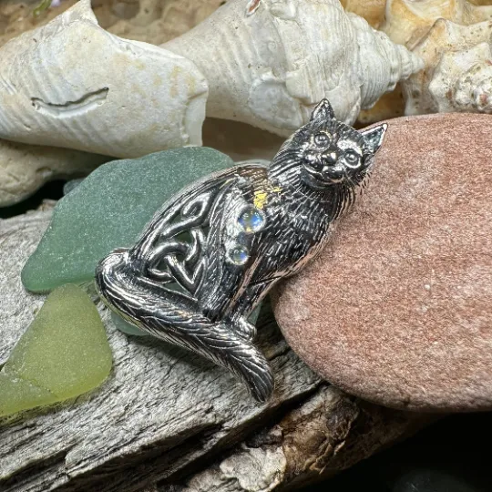 Salem Cat Necklace
