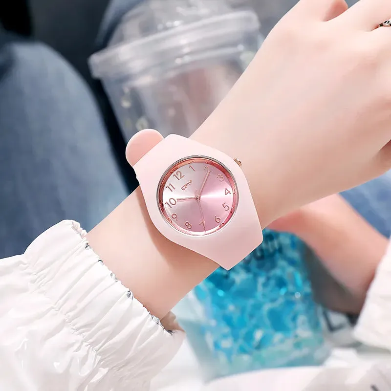 Trendy Full Size Waterproof 40mm Rubber Strap Skin Friendly Watch