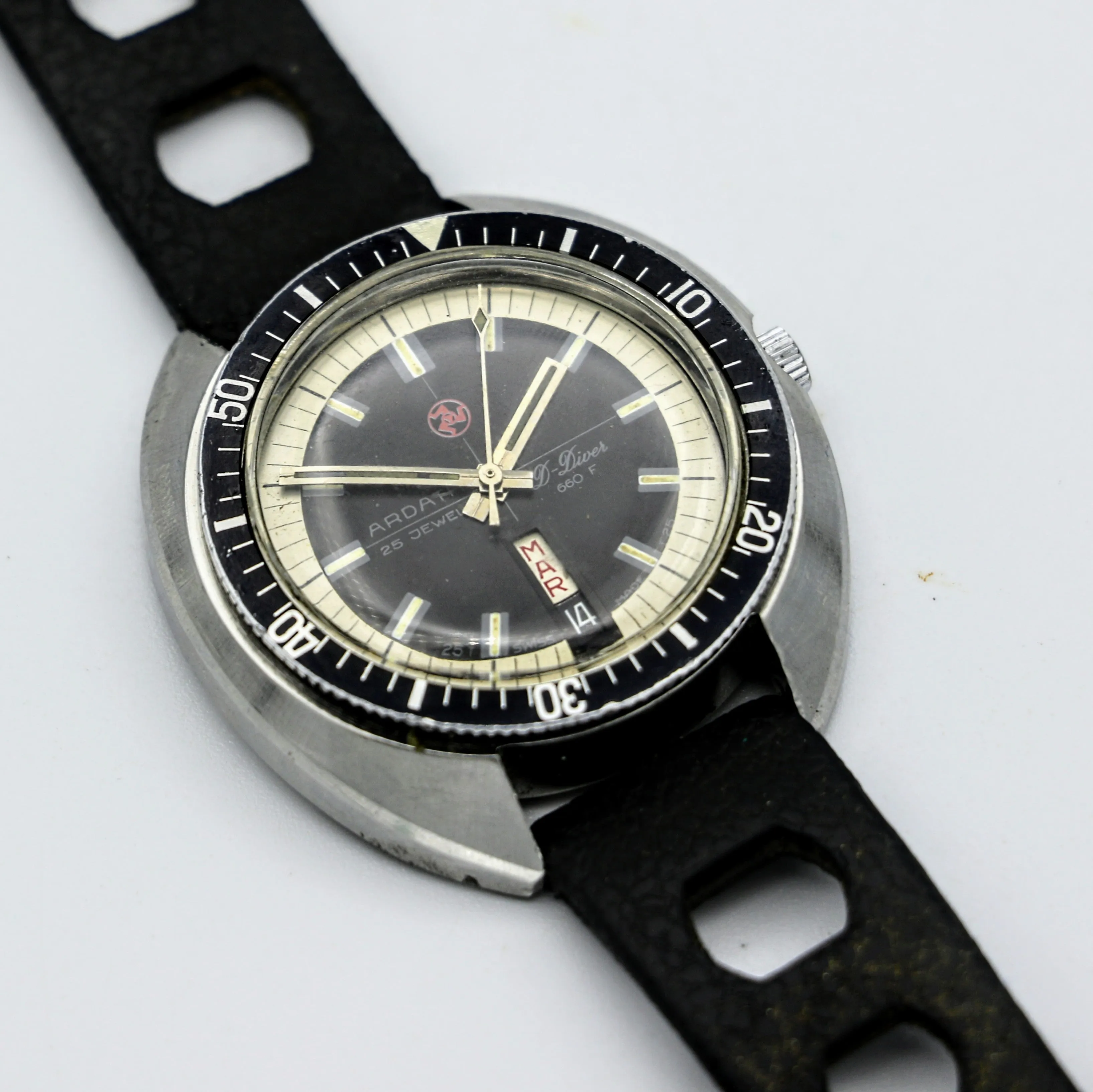 Vintage ARDATH “D Diver” Automatic Watch 25 Jewels Swiss Wristwatch